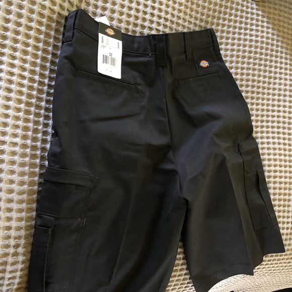 Men’s Dickies Shorts - Picture 2 of 2